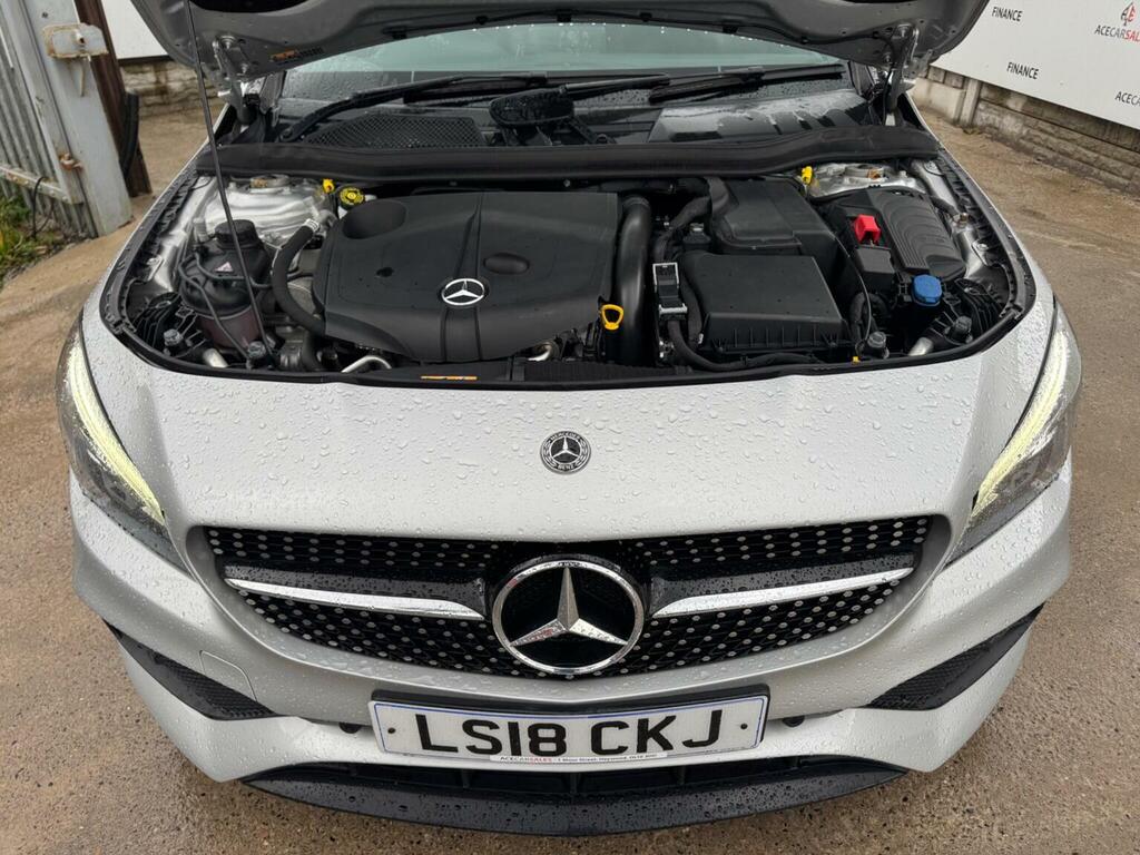 Mercedes-Benz CLA Class 180 Amg Line Edition 2018 Red #78