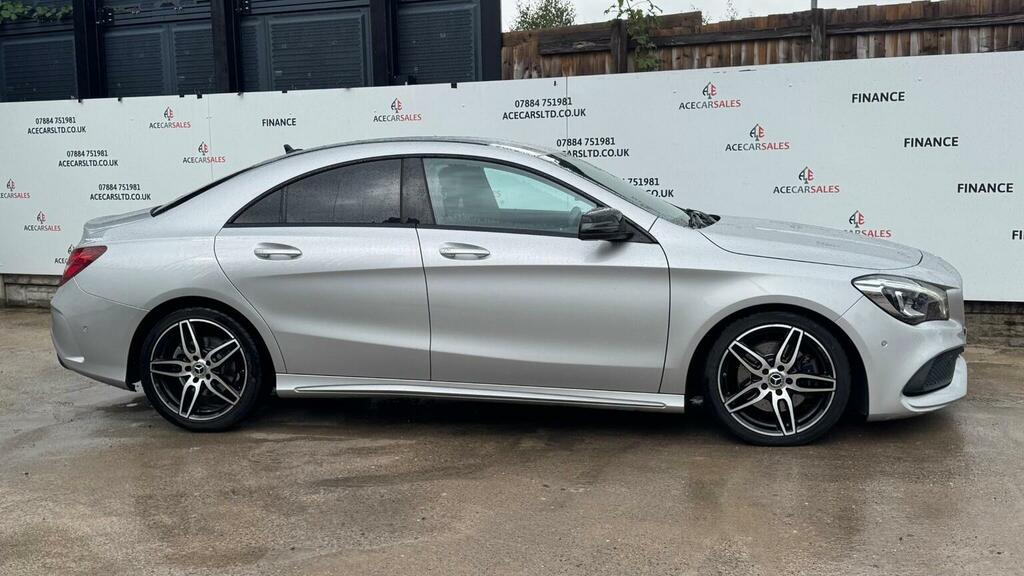 Mercedes-Benz CLA Class 180 Amg Line Edition 2018 Red #9