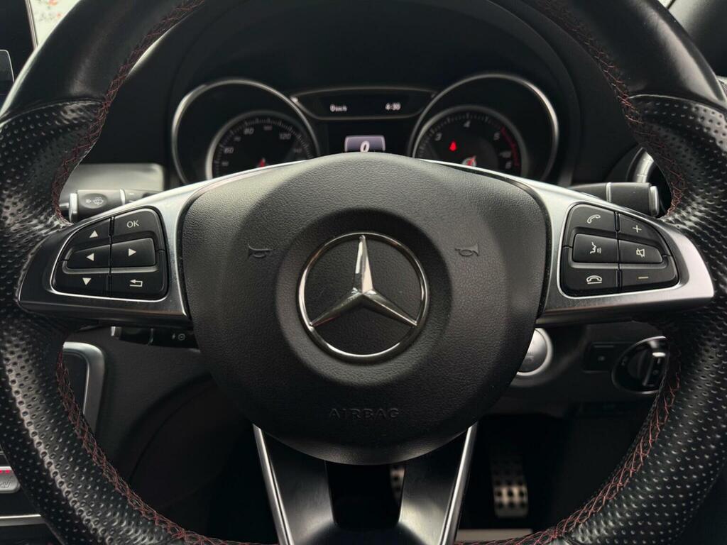 Mercedes-Benz CLA Class 180 Amg Line Edition 2018 Red #32