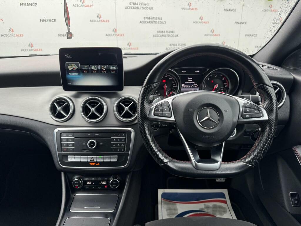 Mercedes-Benz CLA Class 180 Amg Line Edition 2018 Red #36