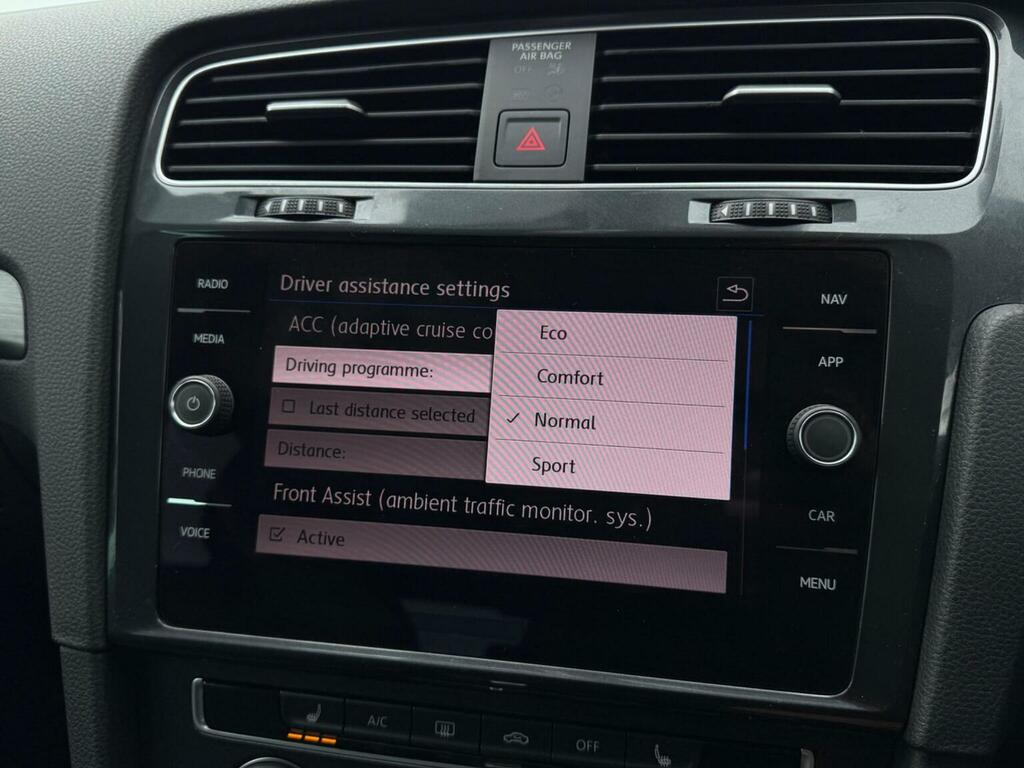 Volkswagen Golf Hatchback Black #38