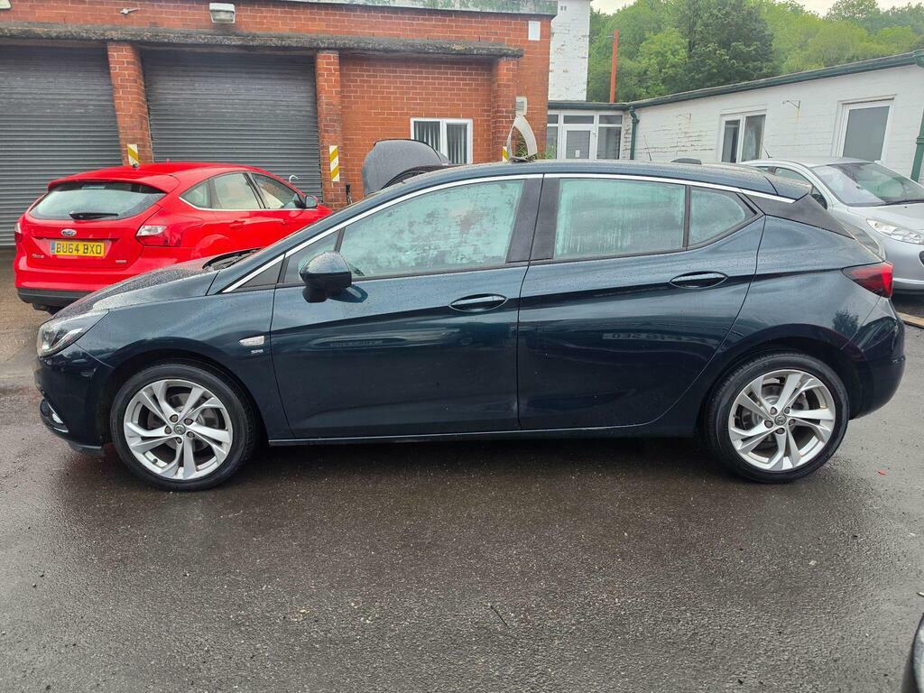 Vauxhall Astra Hatchback White #11