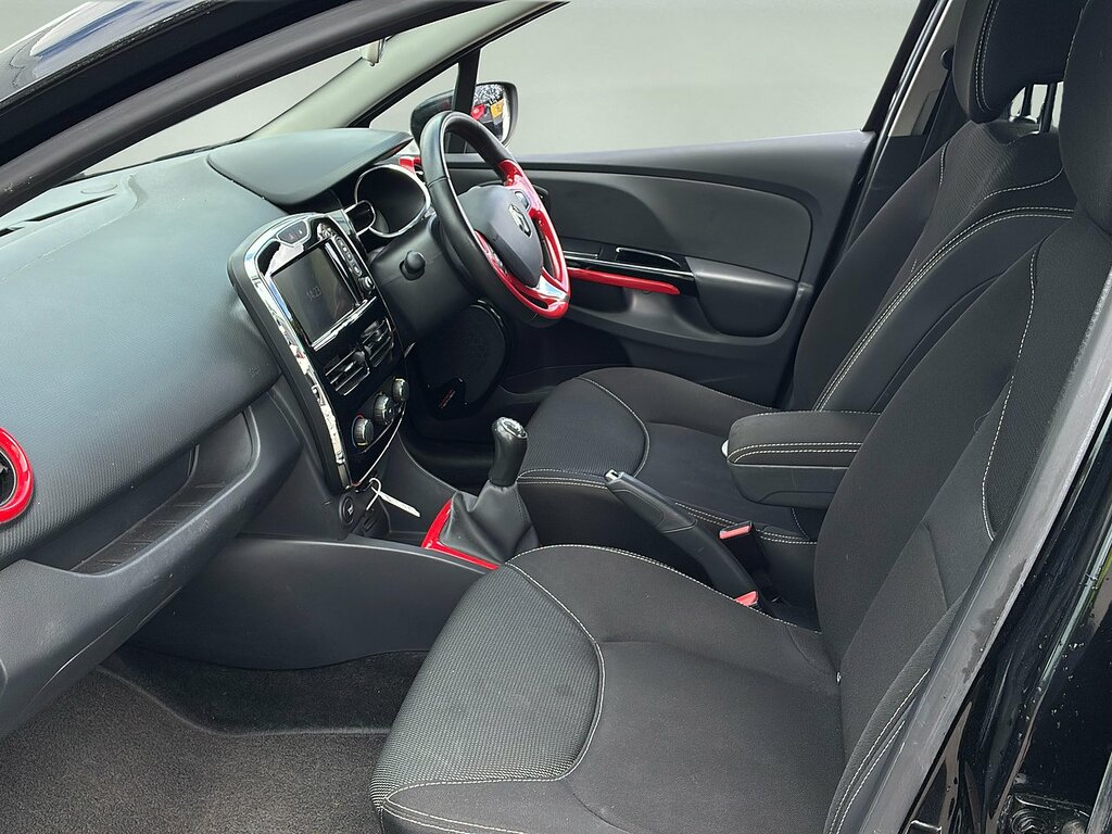 Renault Clio Dci Dynamique Medianav Black #6