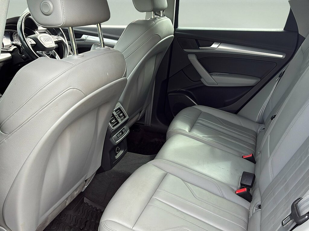 Audi Q5 Tdi Sport VK67XUF Grey #6