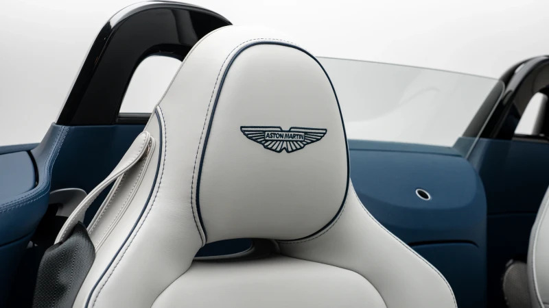 Aston Martin Vantage S Grey #29
