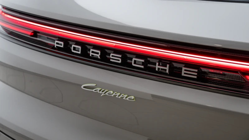 Porsche Cayenne V6 Automatic Silver #19