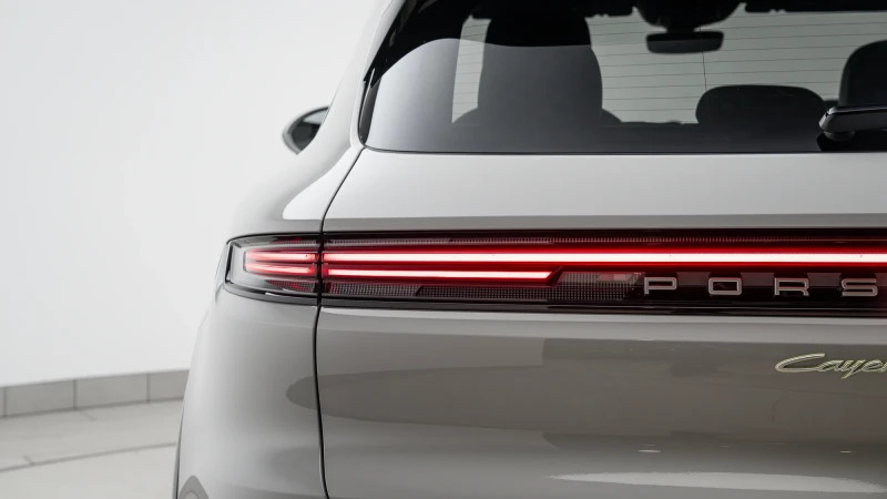 Porsche Cayenne V6 Automatic Silver #14
