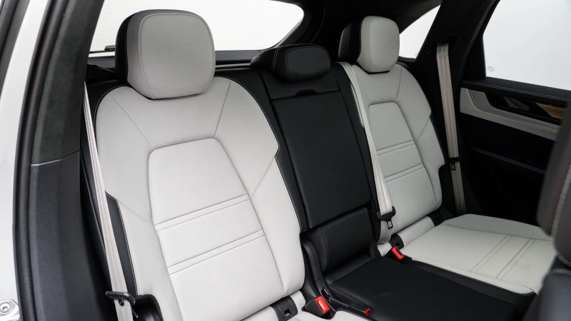 Porsche Cayenne V6 Automatic Silver #21