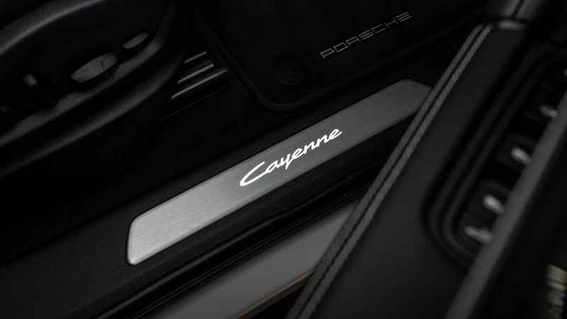 Porsche Cayenne V6 Automatic Silver #48