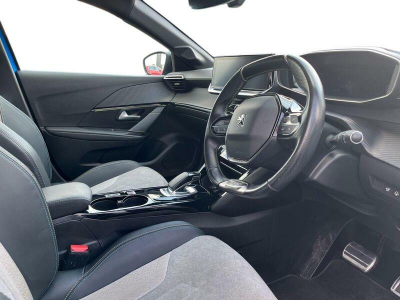 Peugeot e-208 50Kwh Gt Blue #3