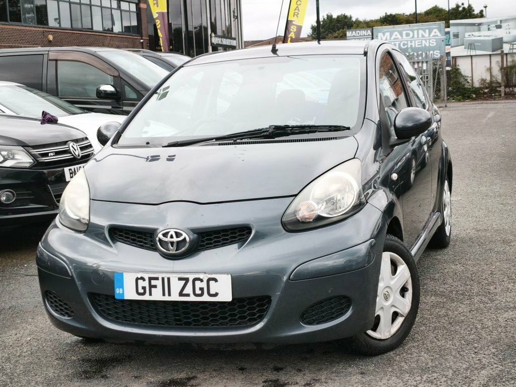 Toyota Aygo 1L 5dr Grey #2