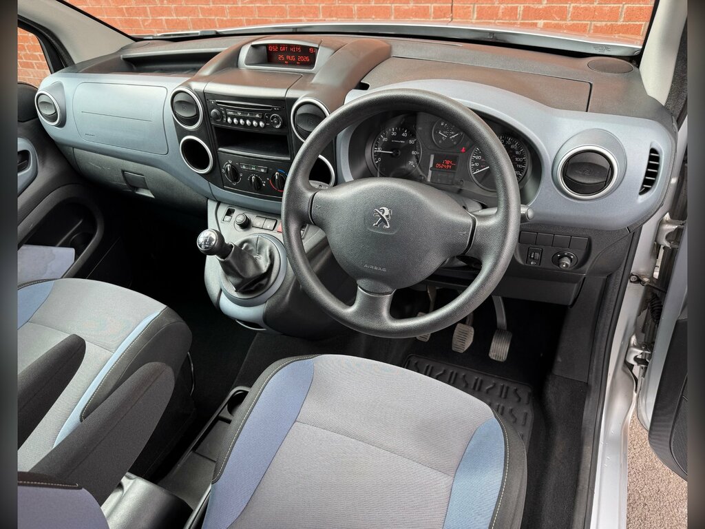 Peugeot Partner Tepee E-hdi Tepee S Grey #39