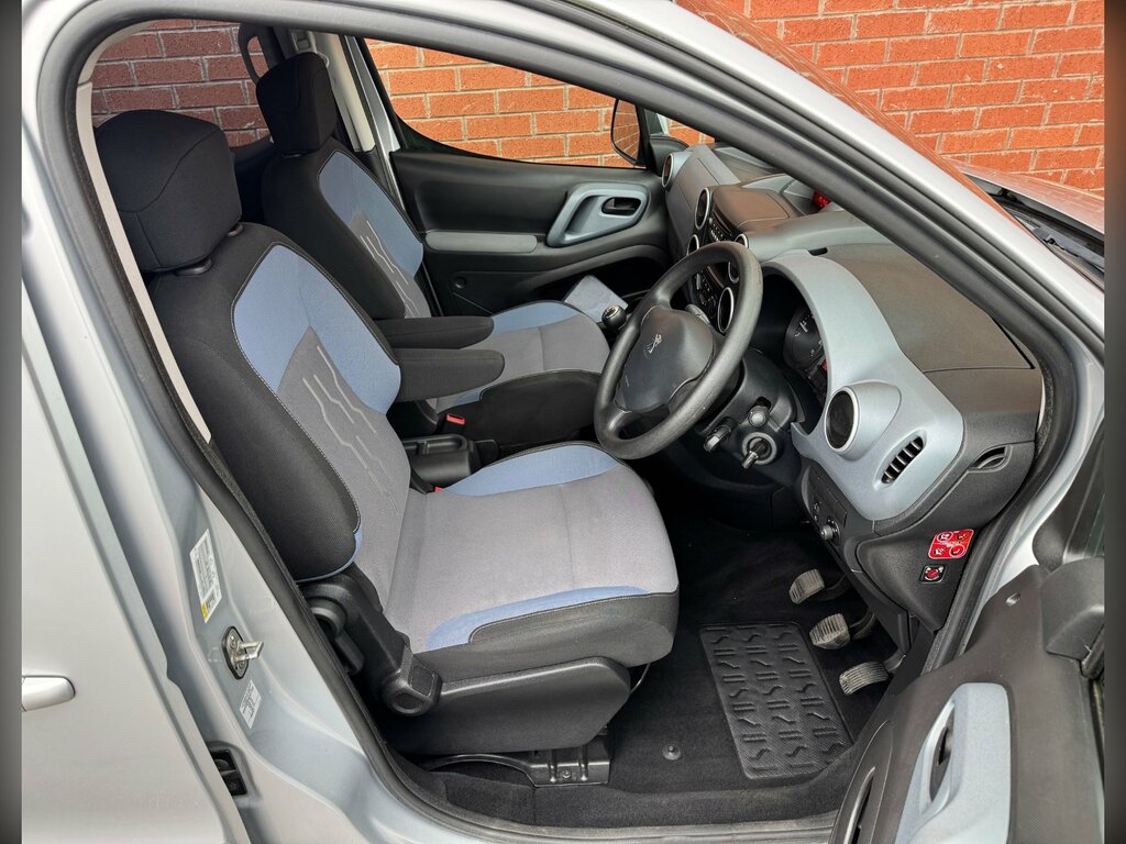 Peugeot Partner Tepee E-hdi Tepee S Grey #28