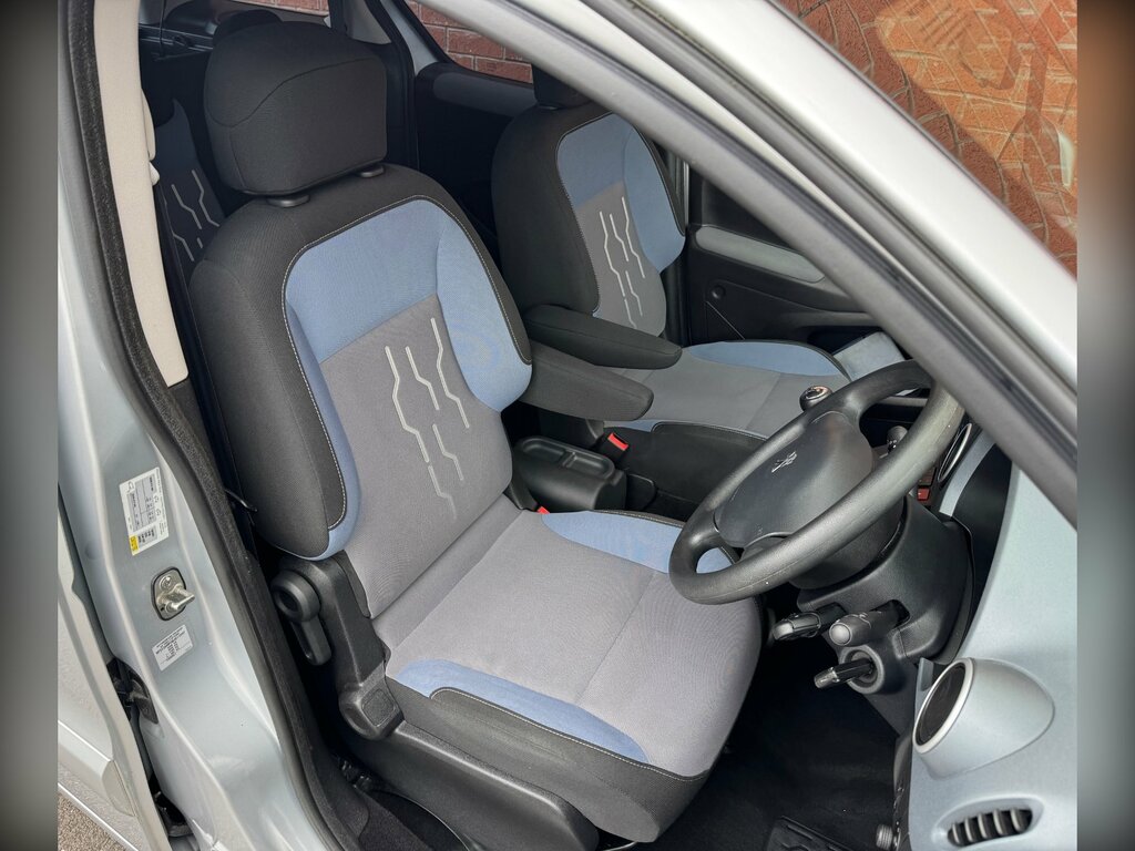 Peugeot Partner Tepee E-hdi Tepee S Grey #27