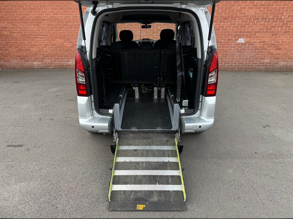 Peugeot Partner Tepee E-hdi Tepee S Grey #21