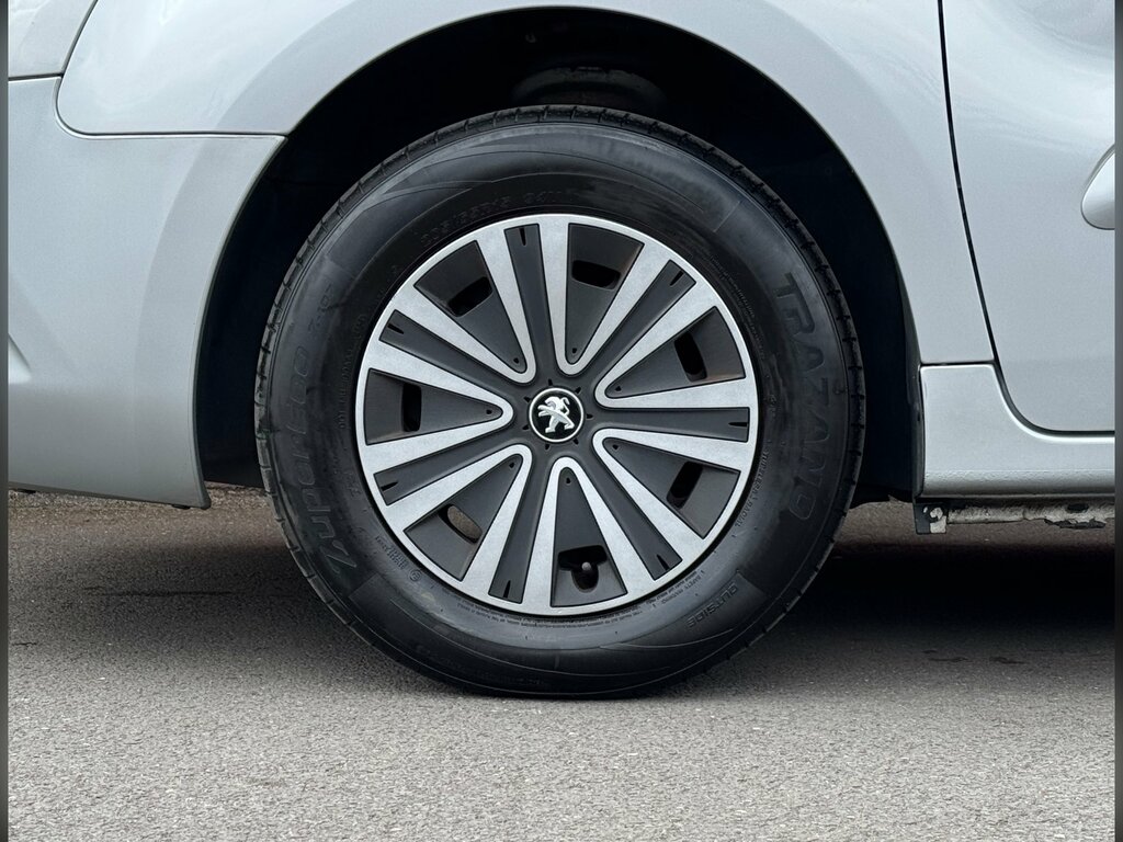 Peugeot Partner Tepee E-hdi Tepee S Grey #43