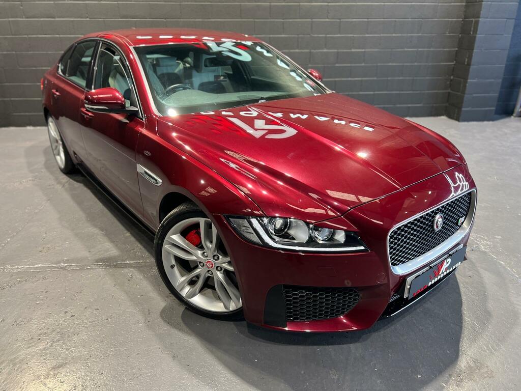 Jaguar XF 3.0D V6 S Euro 6 Ss Red #4