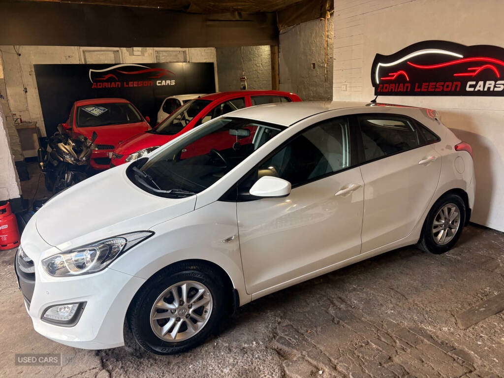 Hyundai I30 1.4 Active White #2