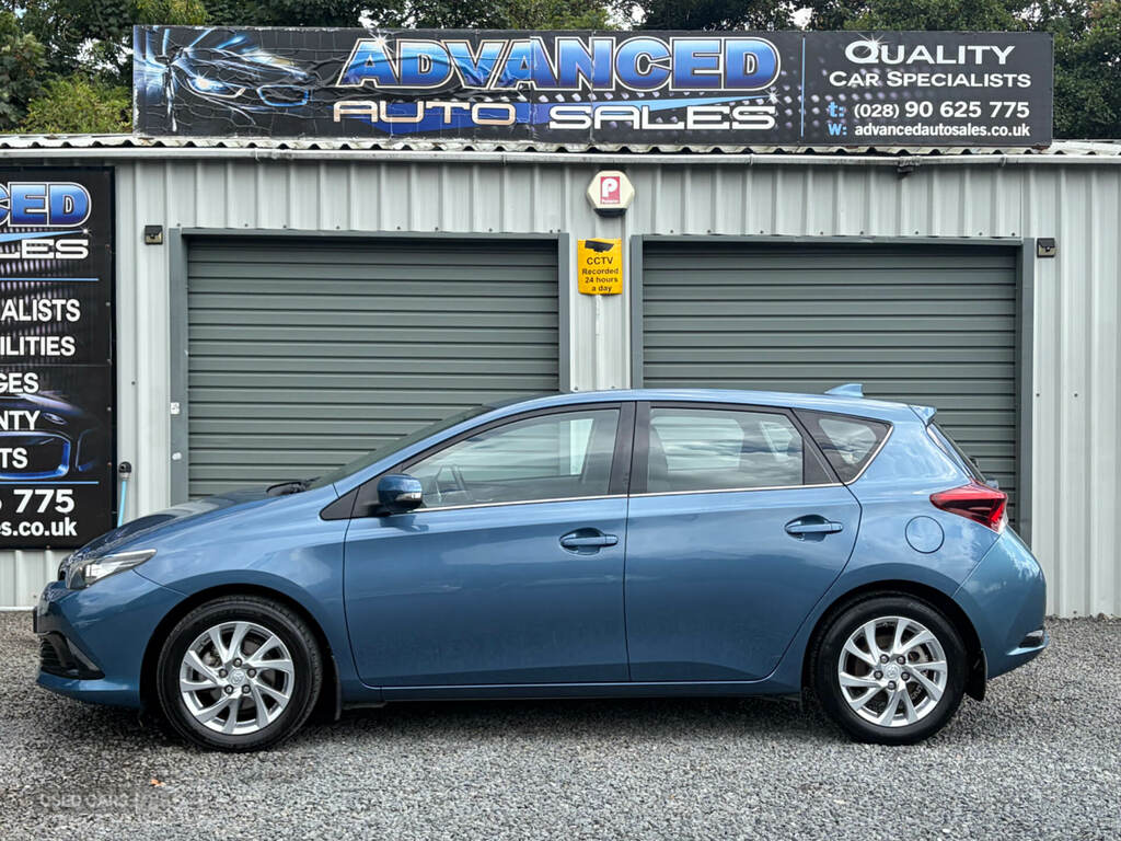 Toyota Auris 1.6 D-4d Business Edition Blue #4