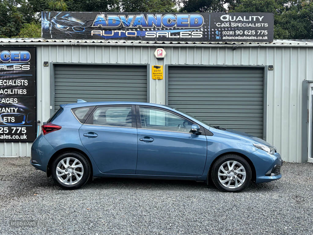 Toyota Auris 1.6 D-4d Business Edition Blue #2