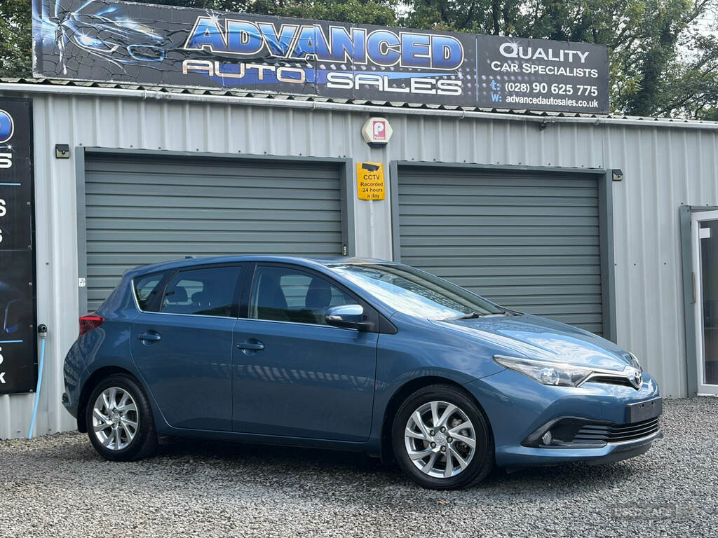 Toyota Auris 1.6 D-4d Business Edition Blue