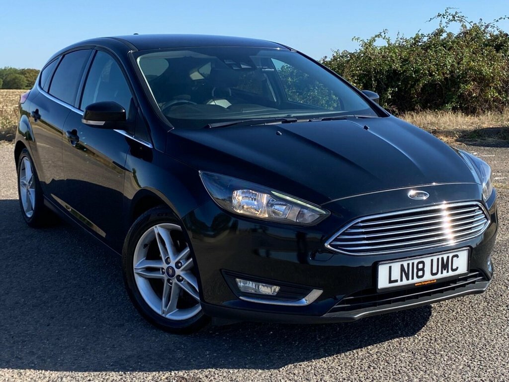 Ford Focus Hatchback LN18UMC Black