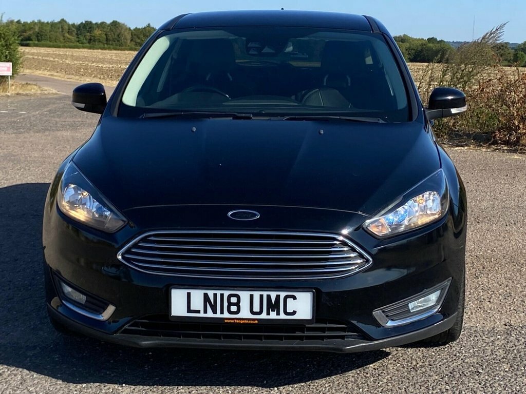 Ford Focus Hatchback LN18UMC Black #6