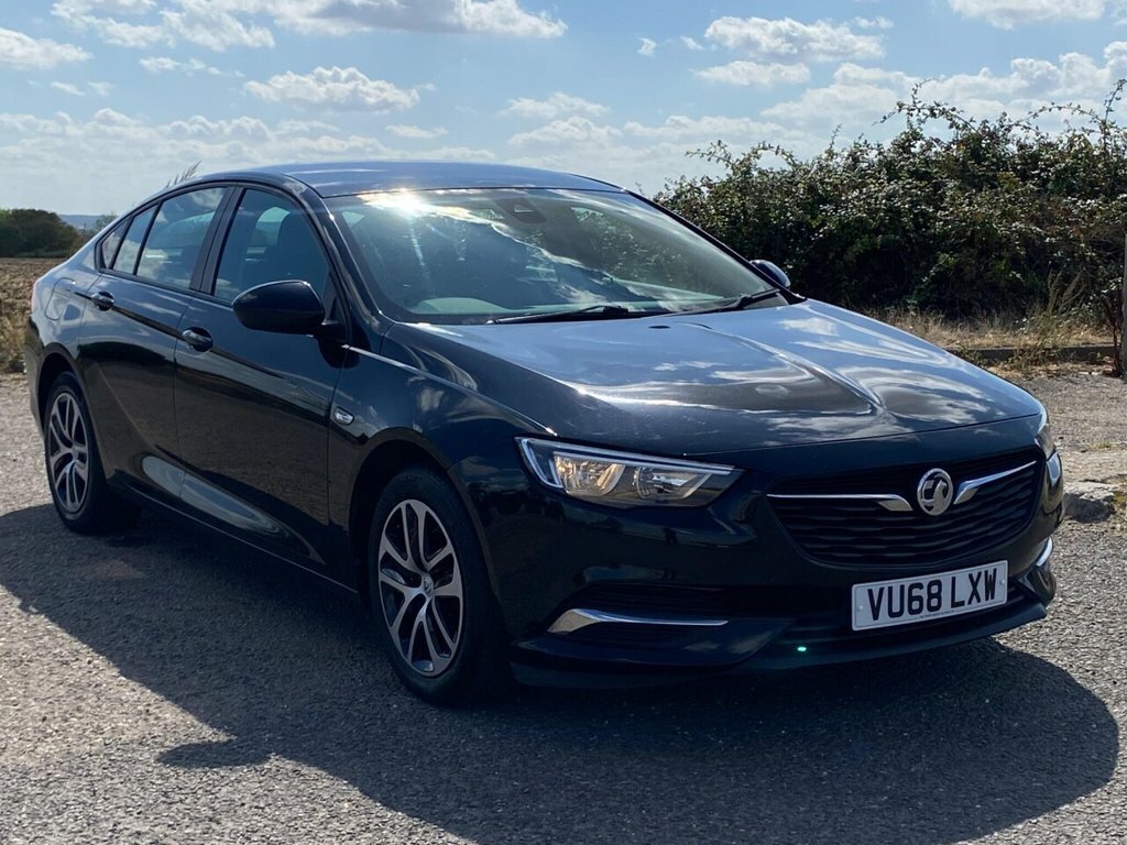 Vauxhall Insignia Hatchback VU68LXW Black #5