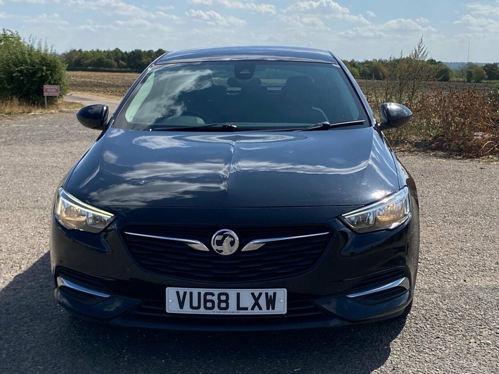 Vauxhall Insignia Hatchback VU68LXW Black #6