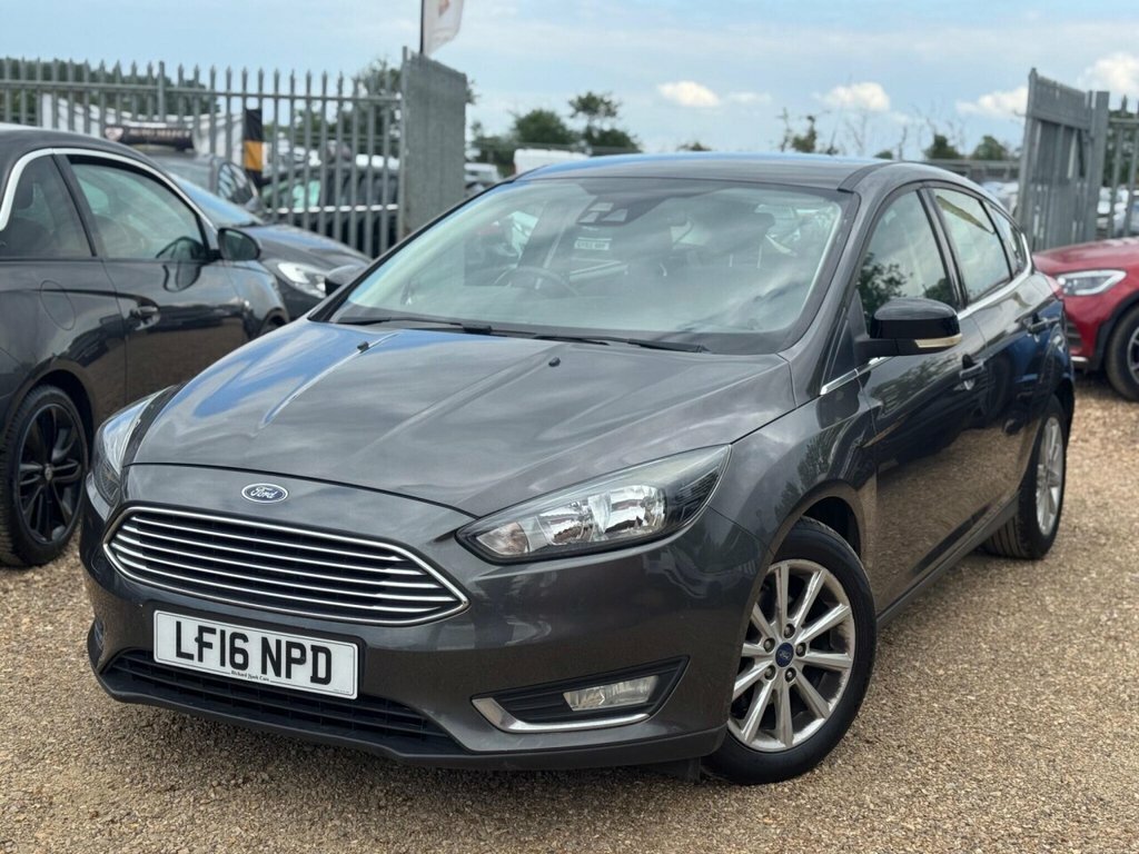 Ford Focus Hatchback LF16NPD Grey #3