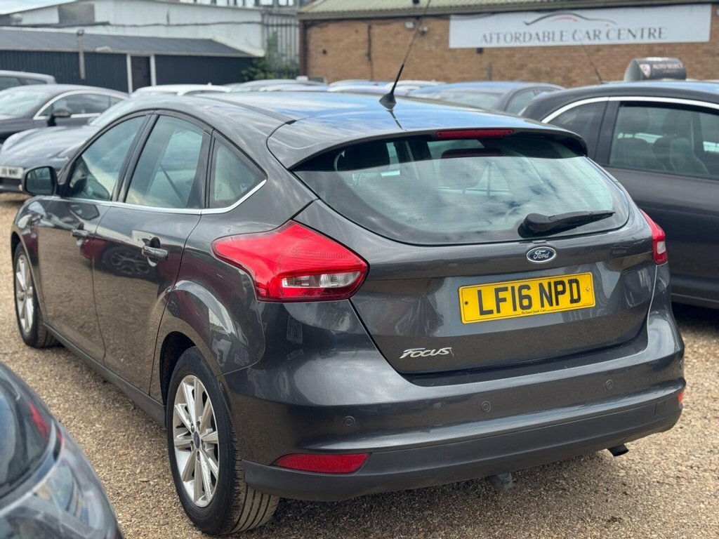 Ford Focus Hatchback LF16NPD Grey #4