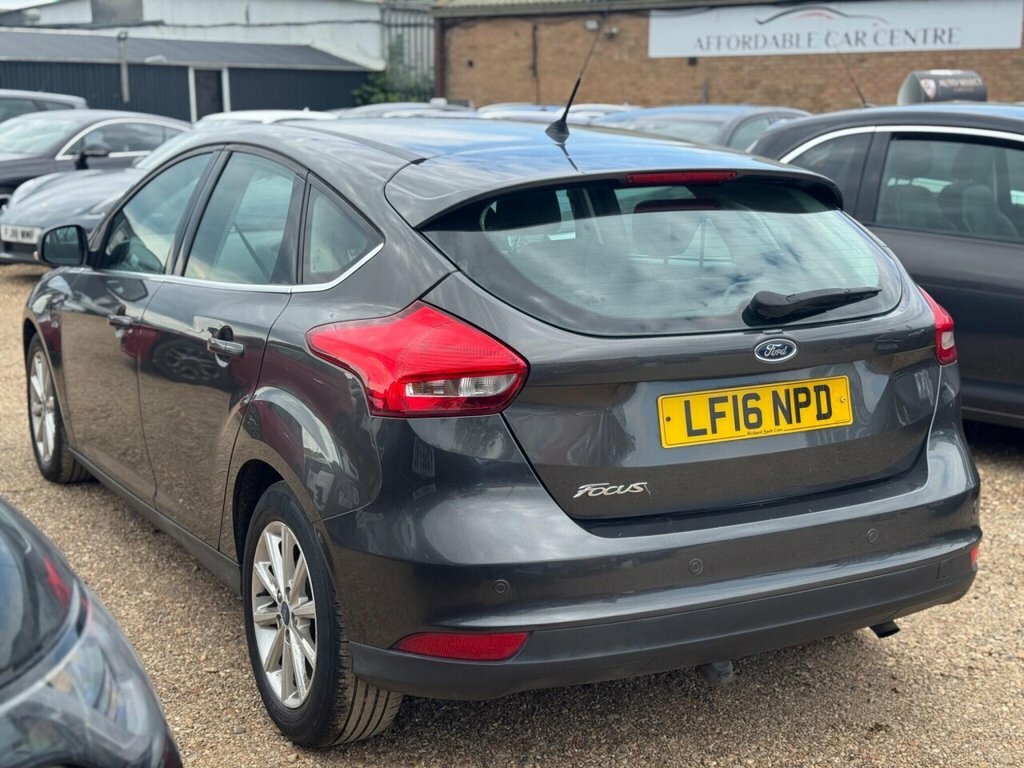 Ford Focus Hatchback LF16NPD Grey #5
