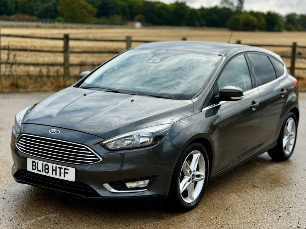 Ford Focus Hatchback BL18HTF Grey #2