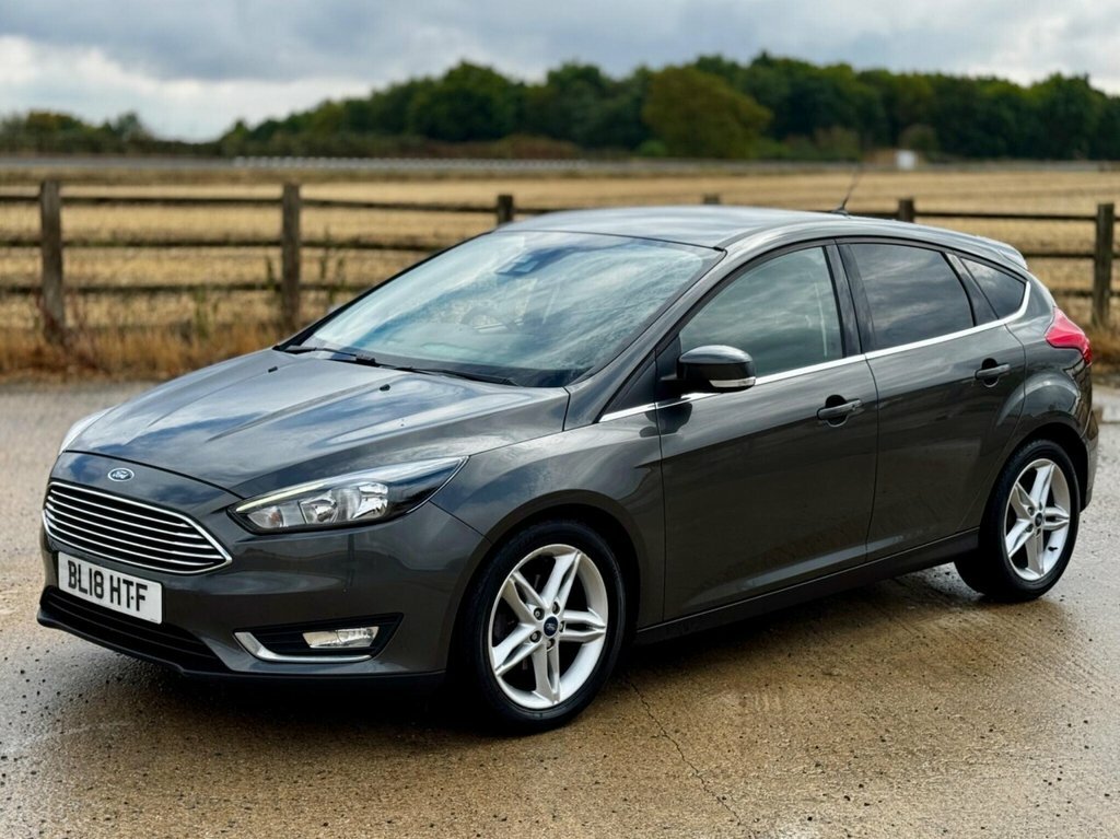 Ford Focus Hatchback BL18HTF Grey
