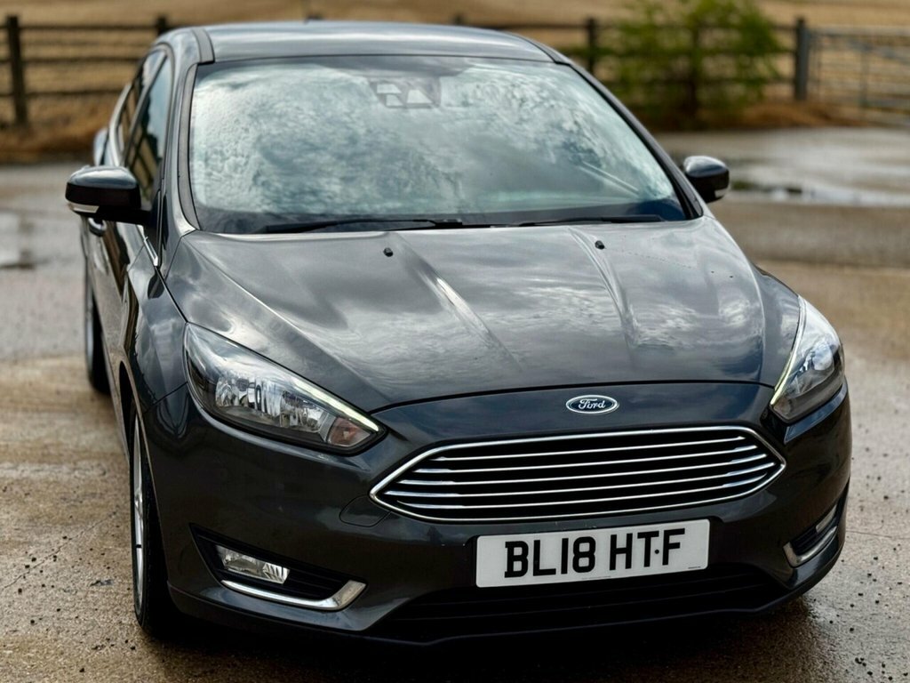 Ford Focus Hatchback BL18HTF Grey #6