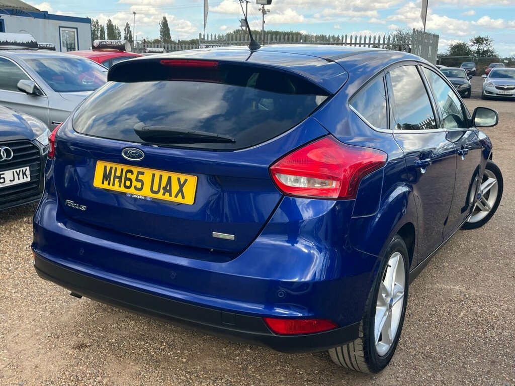 Ford Focus Hatchback MH65UAX Blue #6