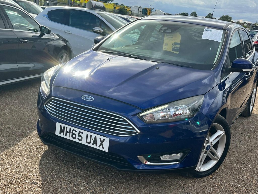 Ford Focus Hatchback MH65UAX Blue #3