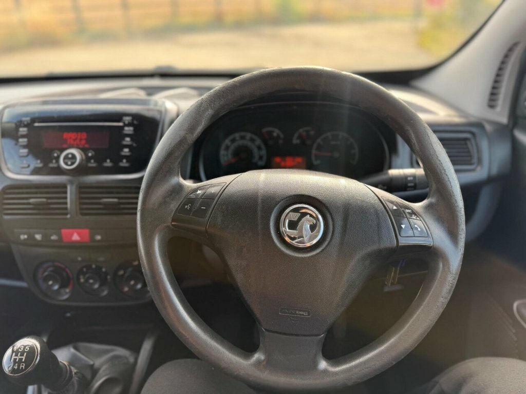 Vauxhall Combo 2000 L1h1 Cdti White #34