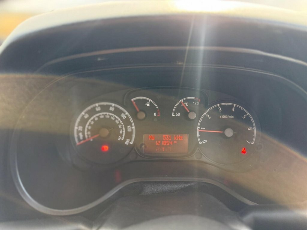 Vauxhall Combo 2000 L1h1 Cdti White #38