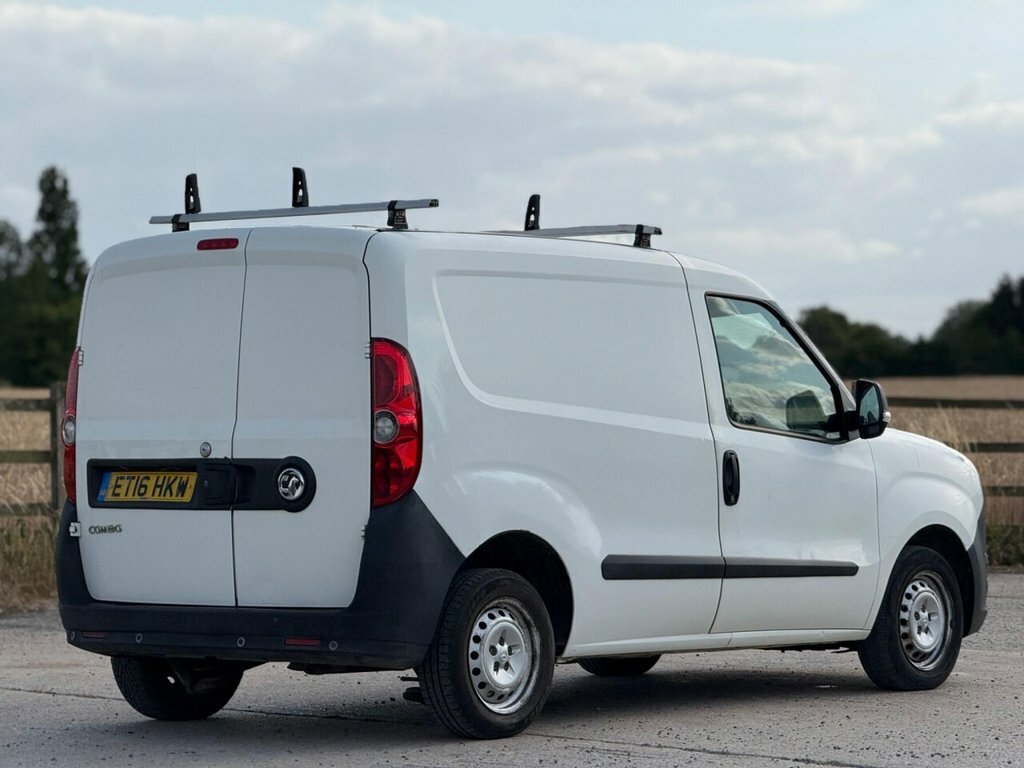 Vauxhall Combo 2000 L1h1 Cdti White #16
