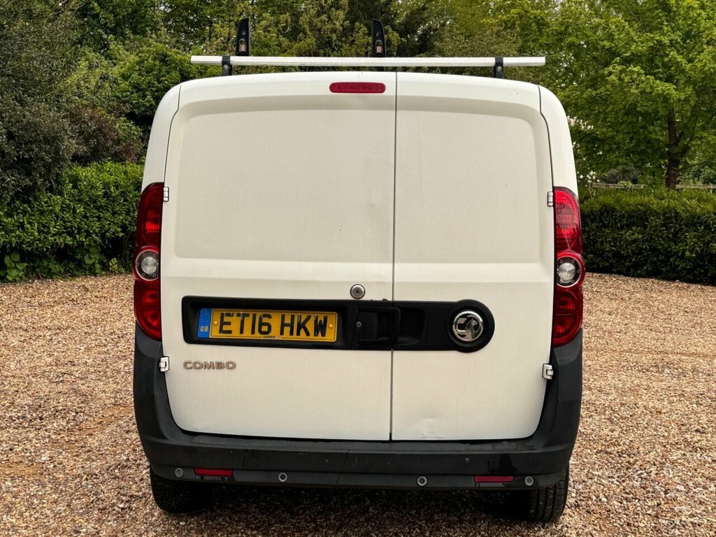 Vauxhall Combo 2000 L1h1 Cdti White #21