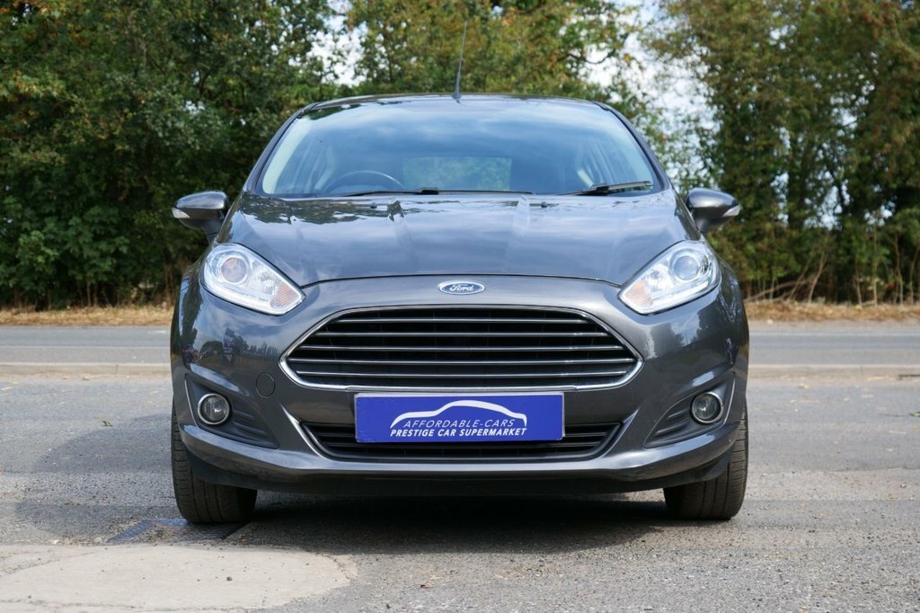 Ford Fiesta Hatchback SA17GHK Grey #4