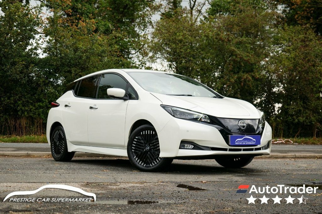 Nissan Leaf Hatchback White