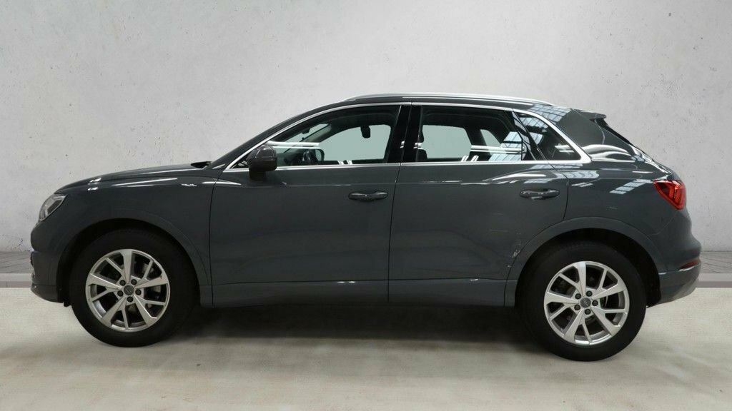 Audi Q3 1.5L Sport OV69LEU Grey #4