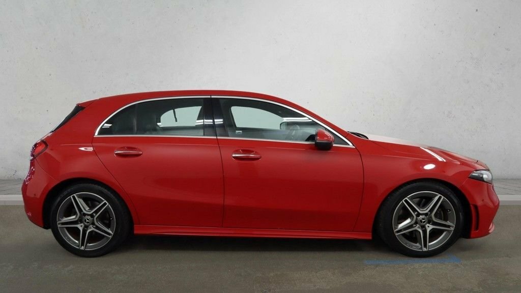 Mercedes-Benz A Class 2L Amg Line LL19YTY Red #5