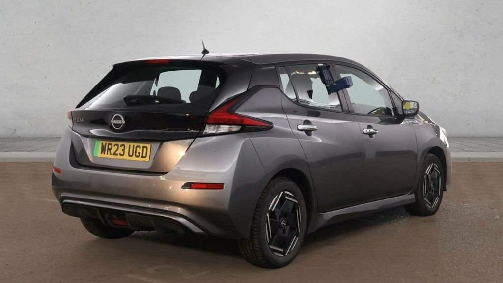 Nissan Leaf Hatchback Grey #2