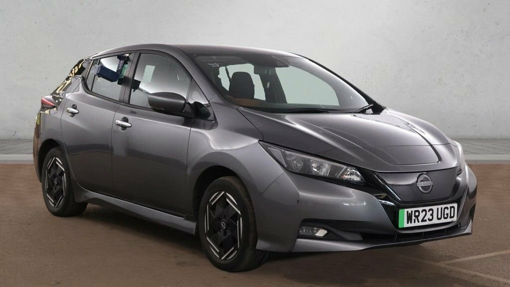Nissan Leaf Hatchback Grey