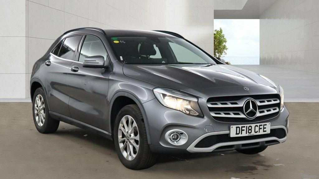 Mercedes-Benz GLA Class 1.6L Se Grey