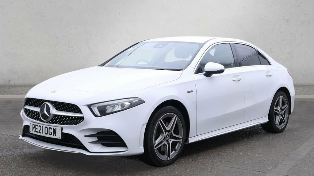 Mercedes-Benz A Class 1.3L Amg Line White #4
