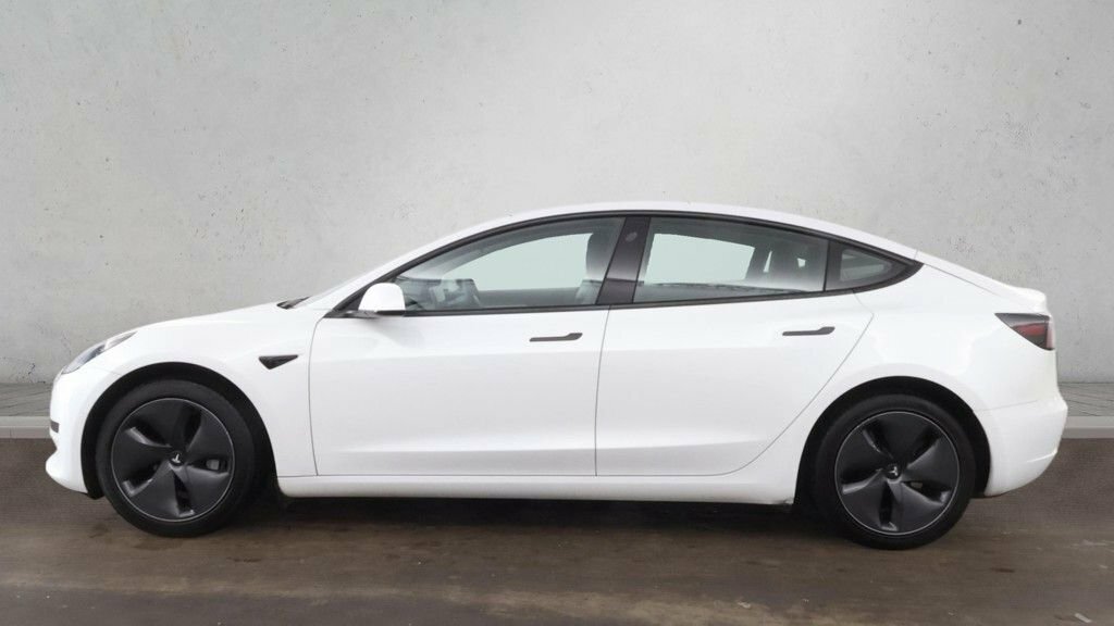 Tesla Model 3 Saloon White #6